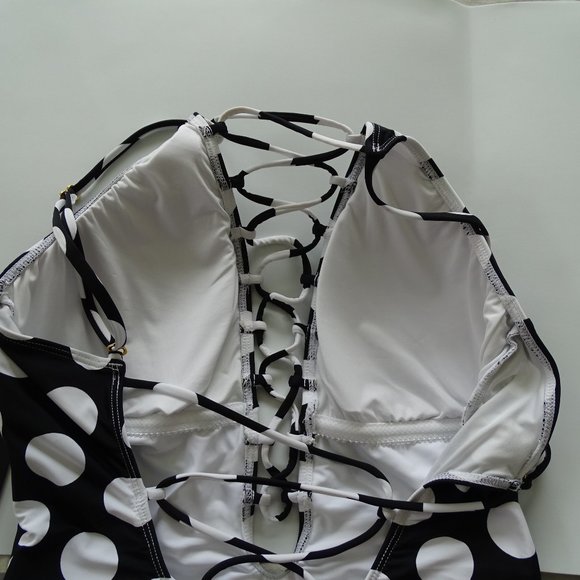 La Blanca Island Goddess High Neck 1Pc Swimsuit - Picture 4 of 4
